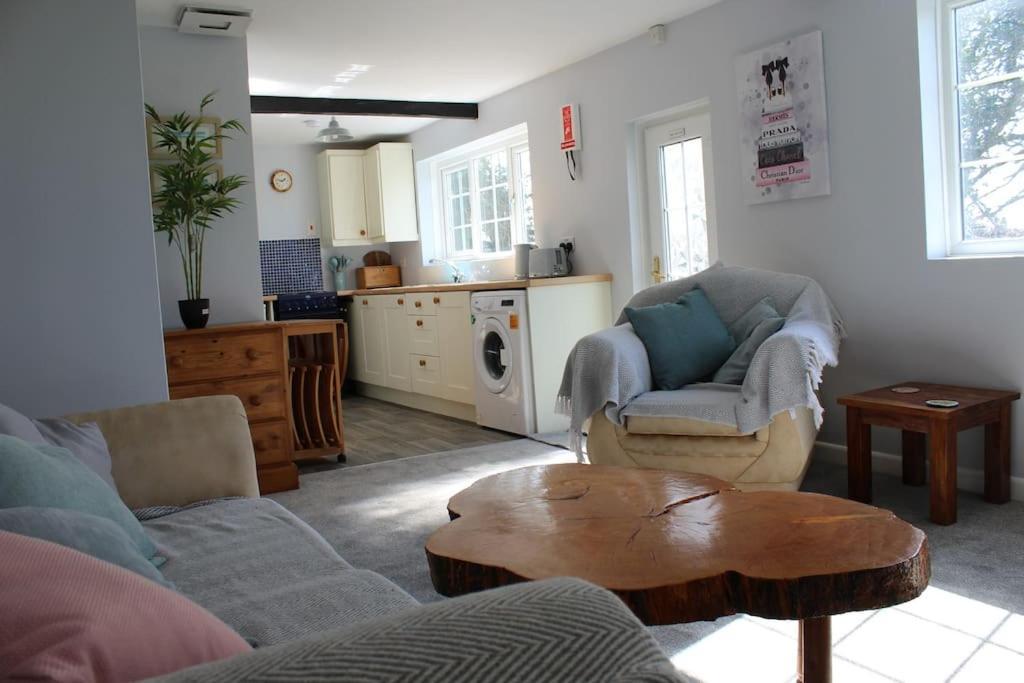 Cozy Country Cottage With Beautiful Rural Views Newquay  Bagian luar foto