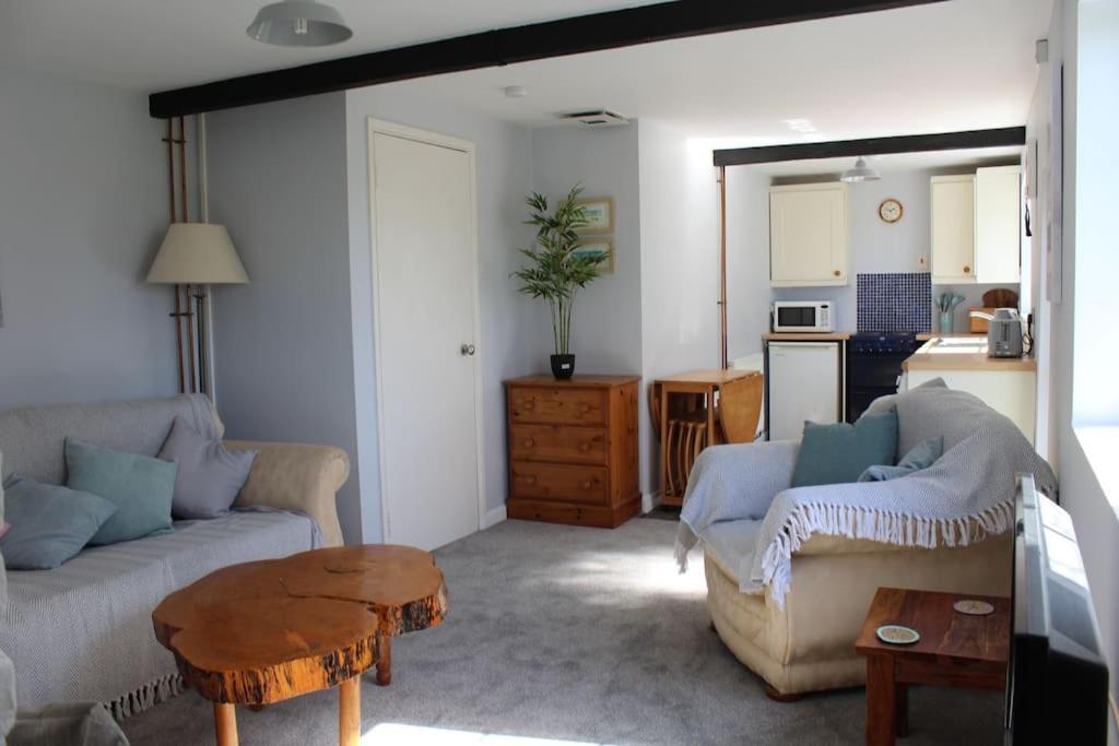 Cozy Country Cottage With Beautiful Rural Views Newquay  Bagian luar foto